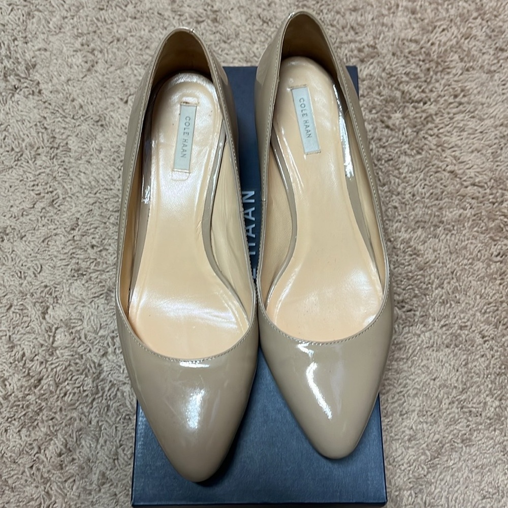 Cole Haan Bethany Wedge in Maple Sugar Patent Leather, size 9